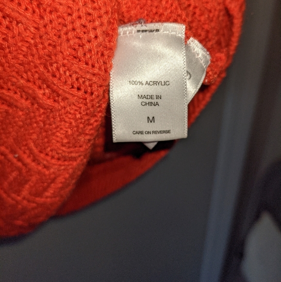 New York & Company red sweater - Picture 4 of 5